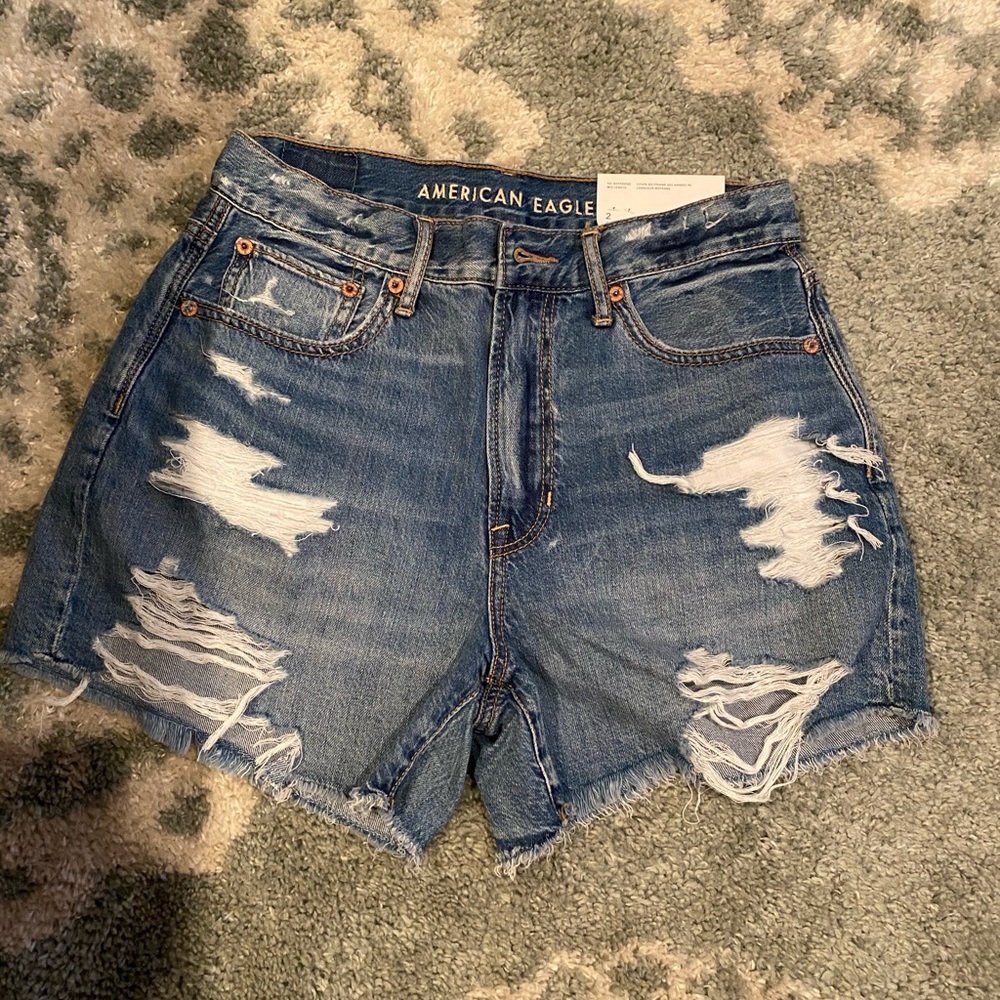 American Eagle 90’s Boyfriend Jean Shorts